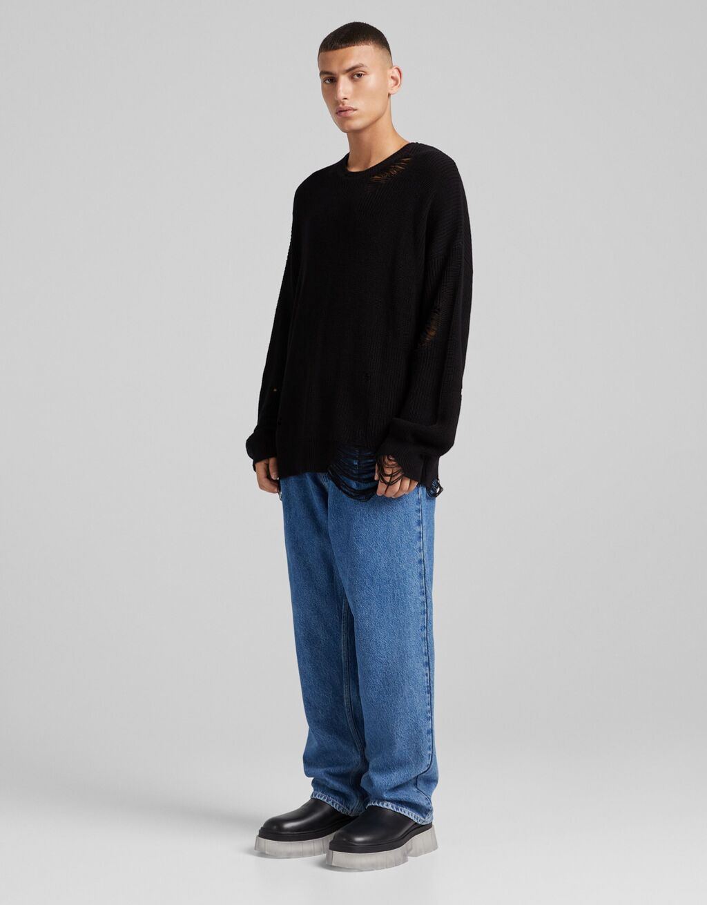 Pullover mit Rissen - Herren | Bershka
