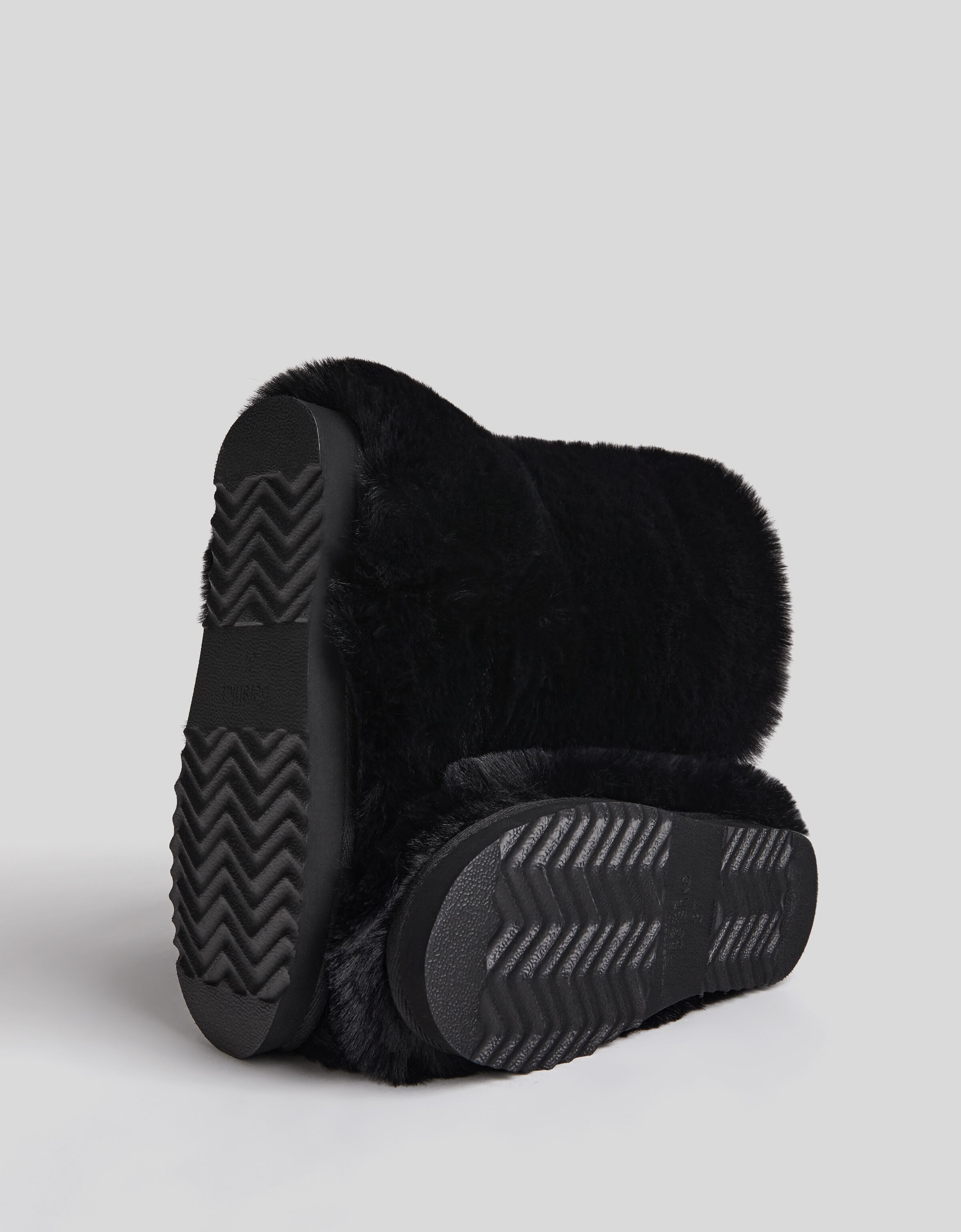 Botas planas pelo - Mujer | Bershka