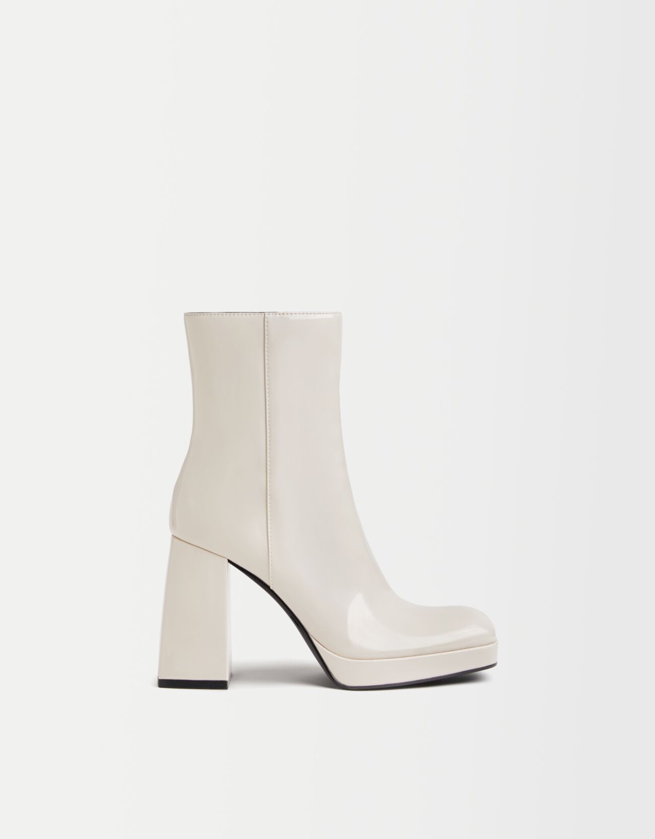 Bershka - Botines tacón plataforma charol