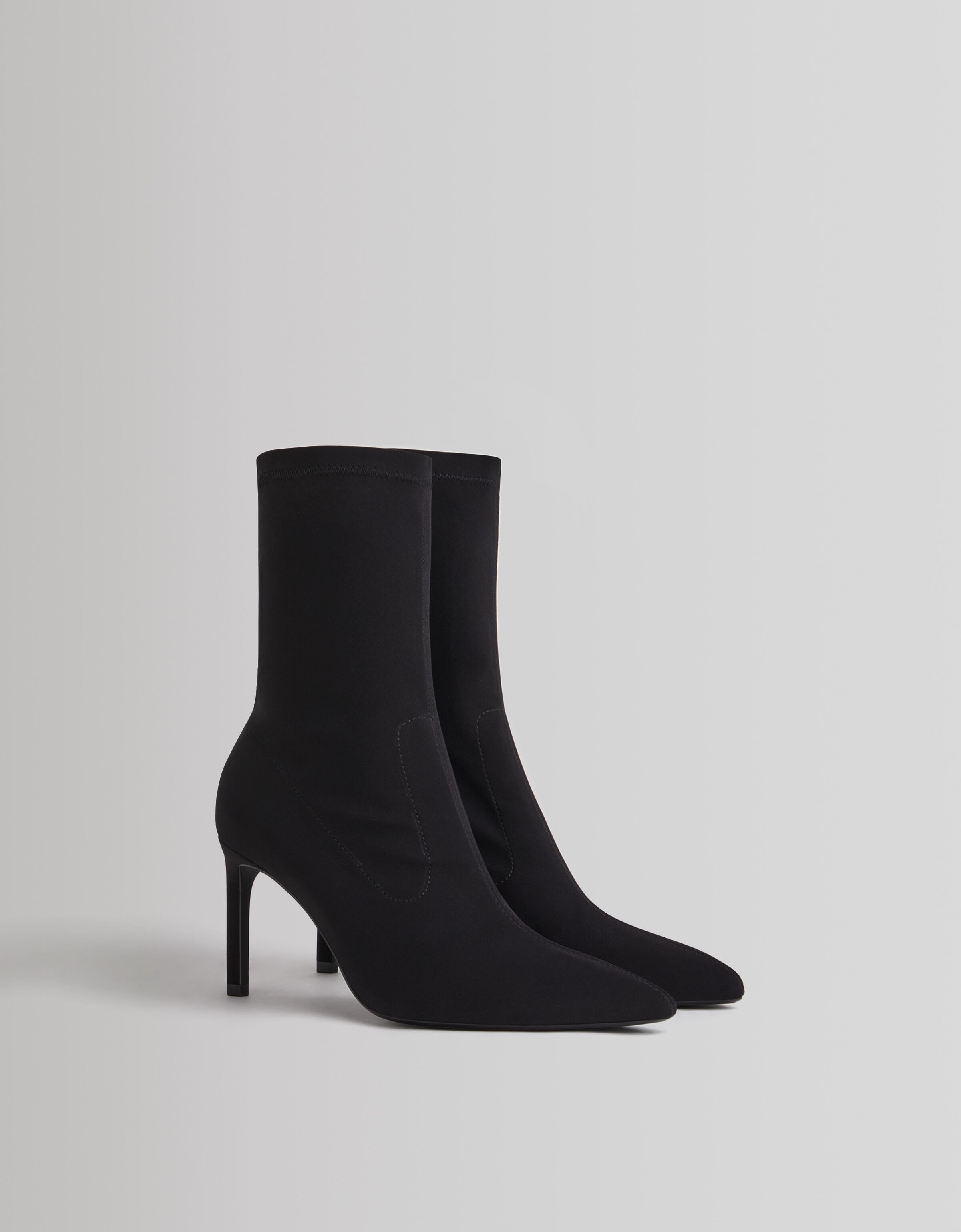 Mujer Botines tacón ajustados Hielo | Botines Bershka \u003c Esperando a  Christine
