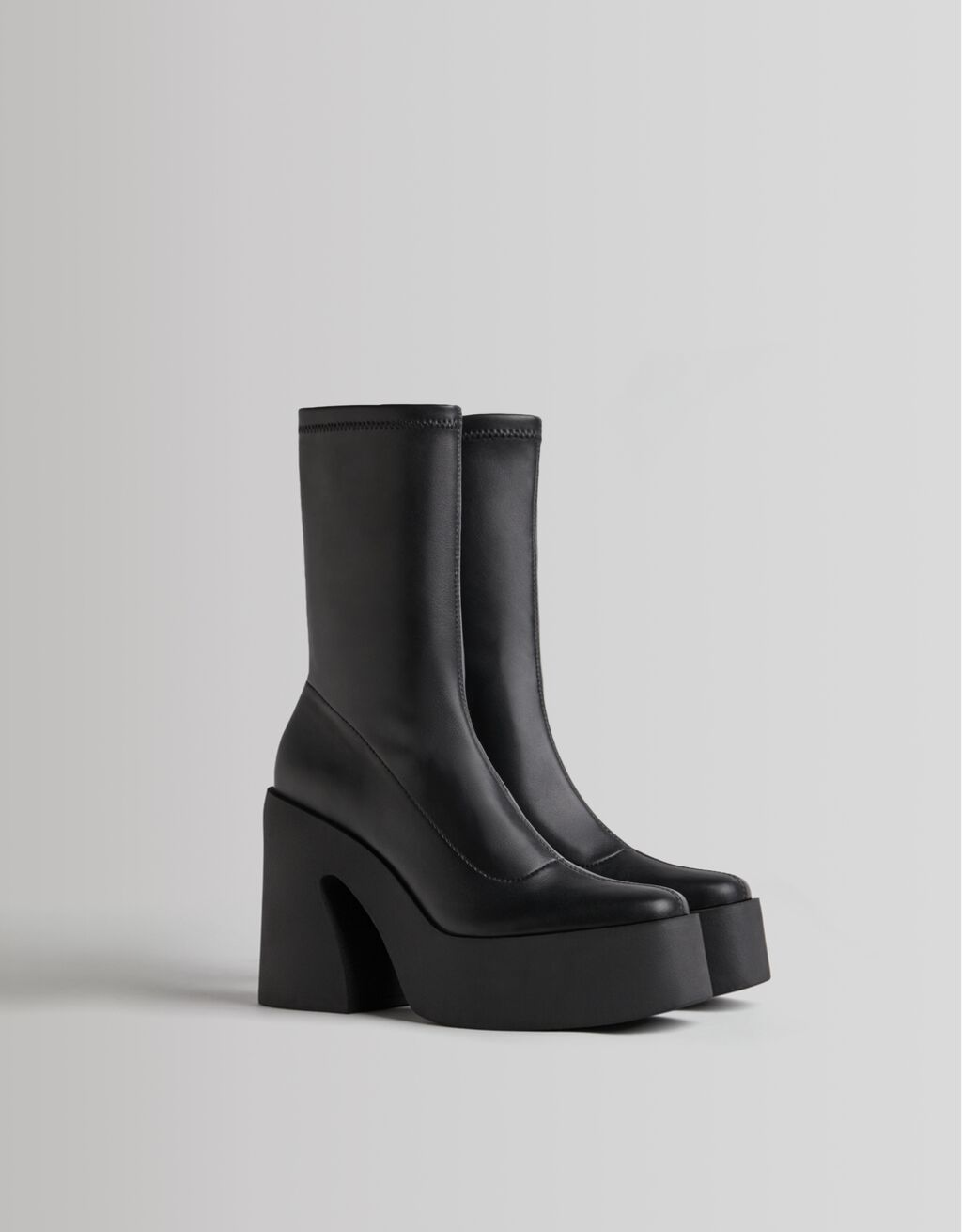 Botines tacón plataforma ajustados - Ver todo - Mujer | Bershka