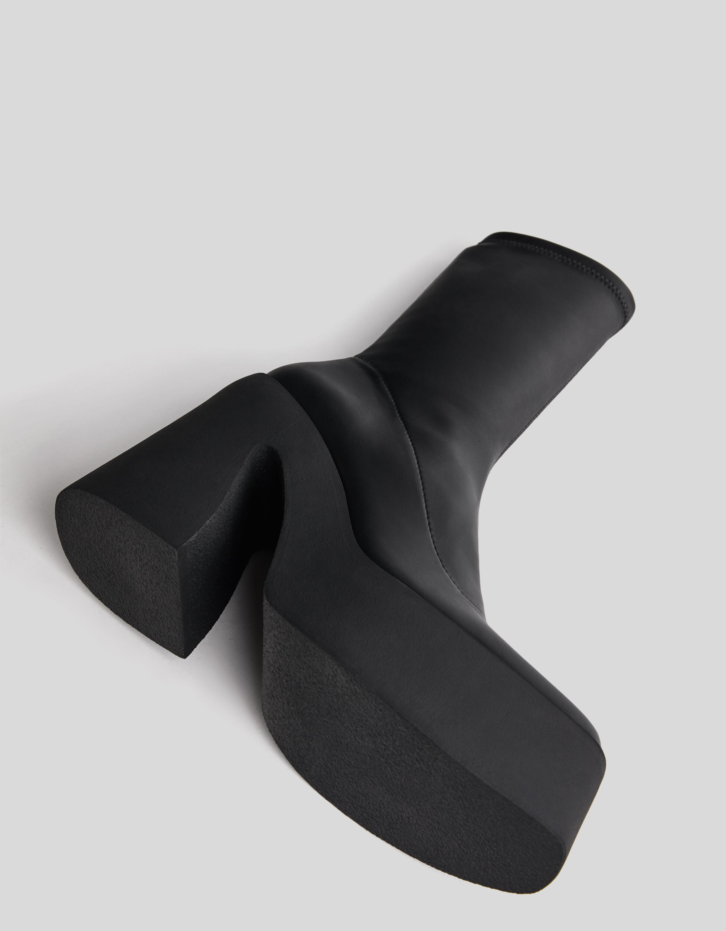 Botines tacón plataforma ajustados - Zapatos - Mujer | Bershka