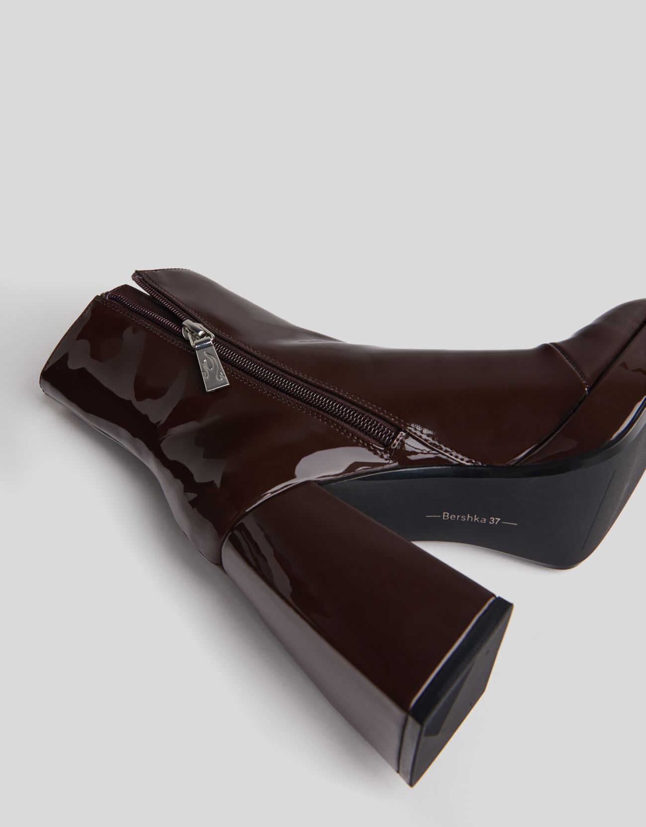 Bershka - Botines tacón plataforma charol