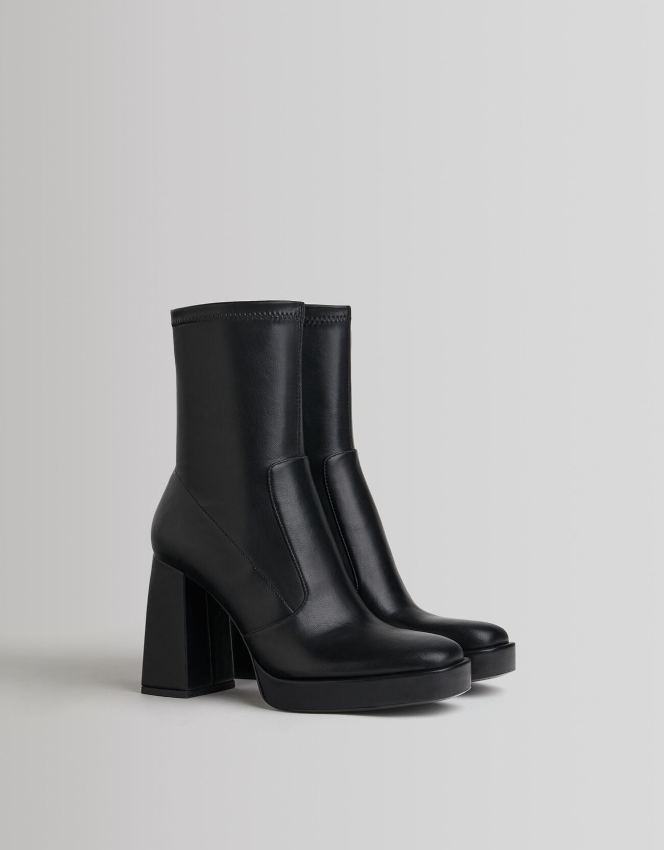 bershka white platform boots
