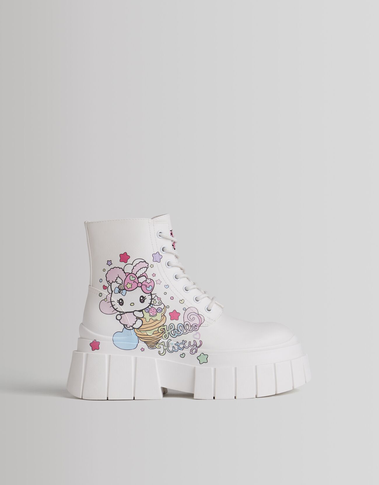 Bershka - Hello Kitty platform lace-up ankle boots