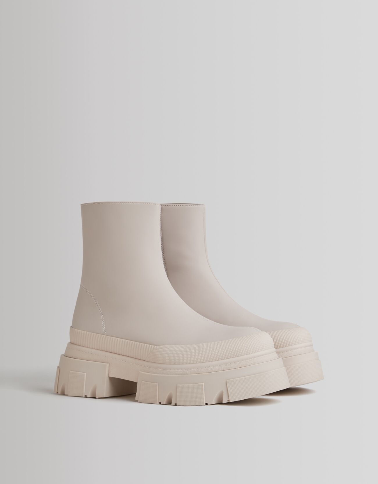 bershka white platform boots