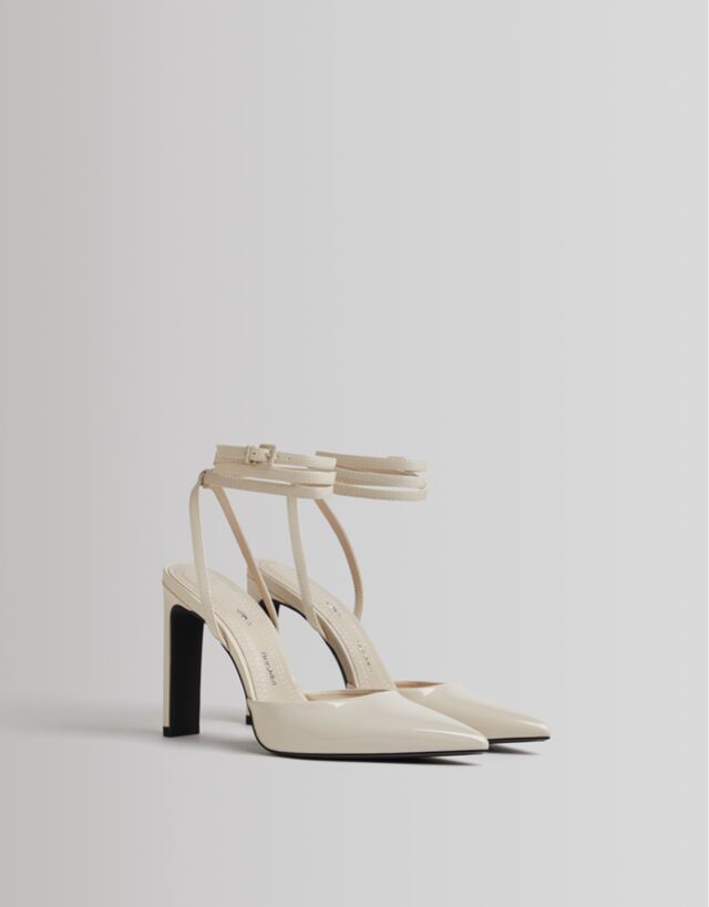 Shiny heeled slingback shoes - Woman 