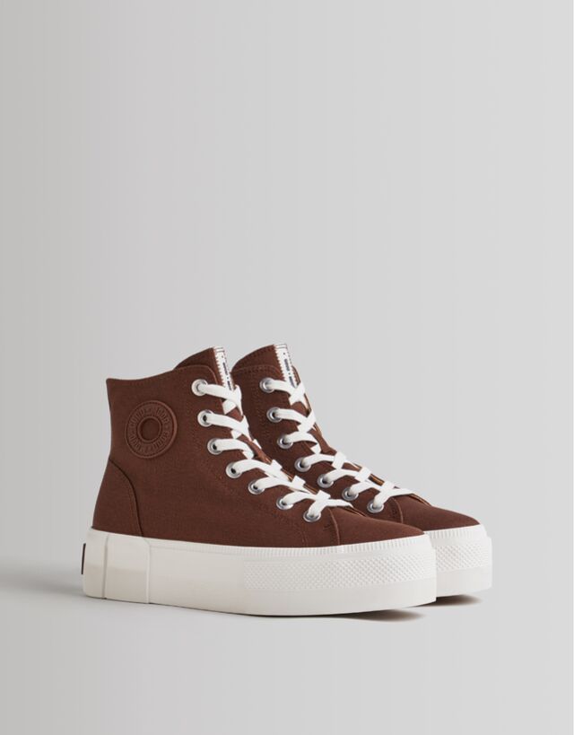 Zapatillas abotinadas plataforma - Zapatos - Mujer | Bershka
