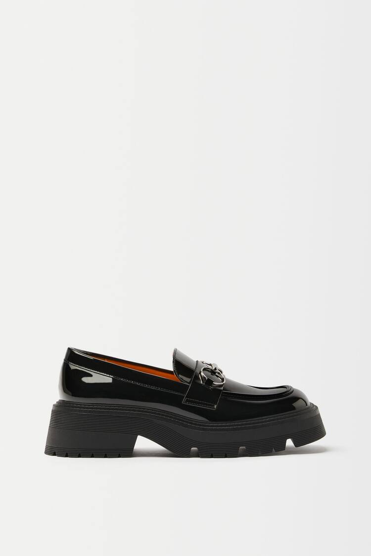 Faux-patent-finish loafers with metallic detail