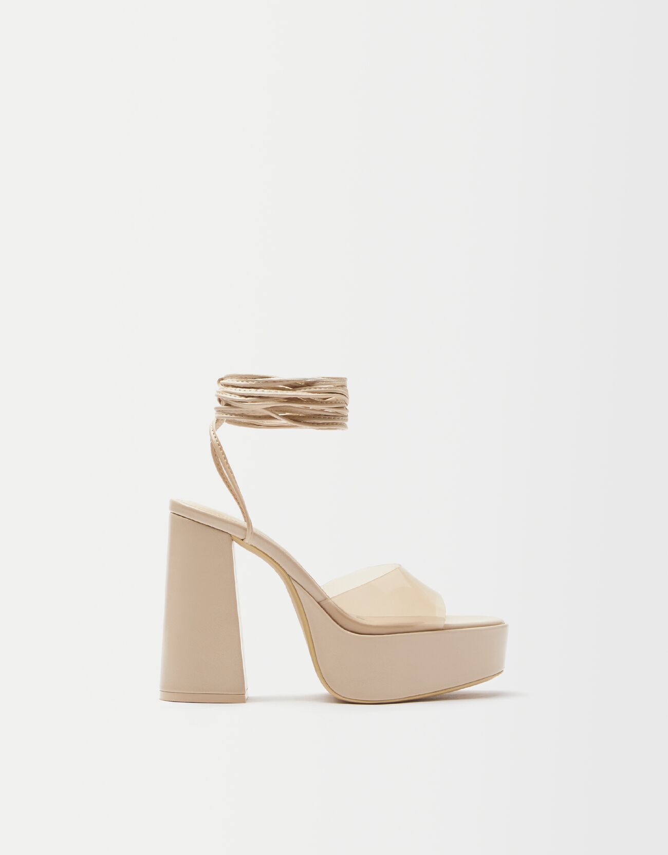 Bershka - Sandalia tacón plataforma vinilo