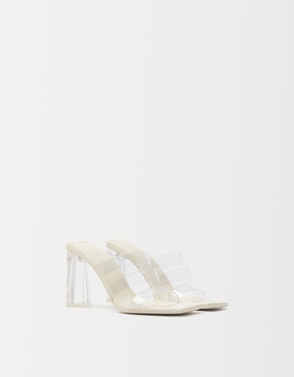 Sandalia vinilo transparente tacón metacrilato - Mujer | Bershka
