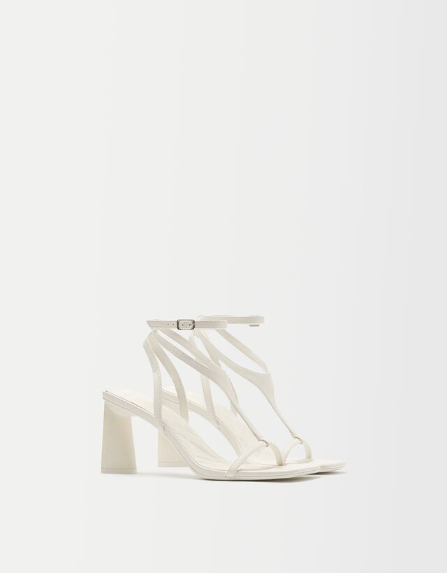 złote sandały bershka