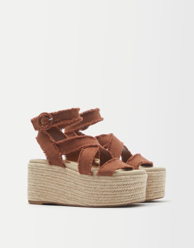 Sandalias plataforma yute - Mujer | Bershka