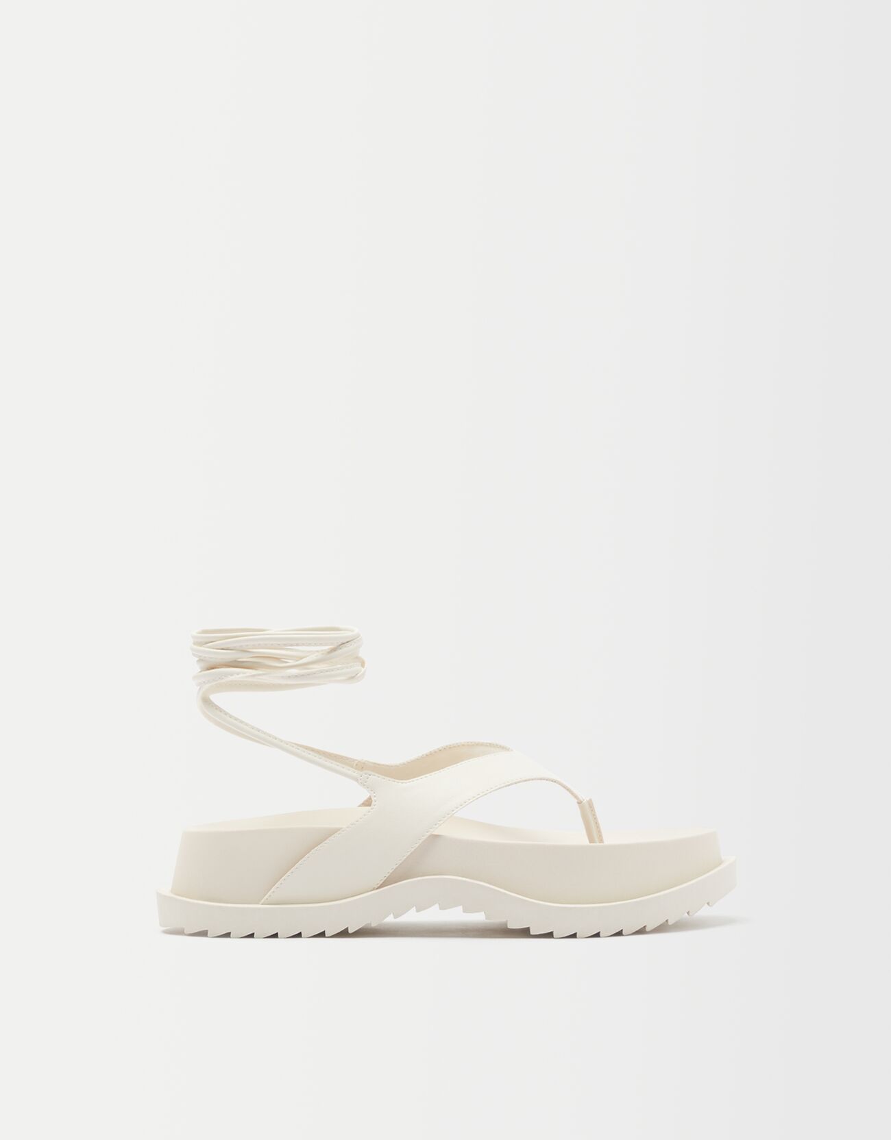 Bershka - Sandalia plataforma atada