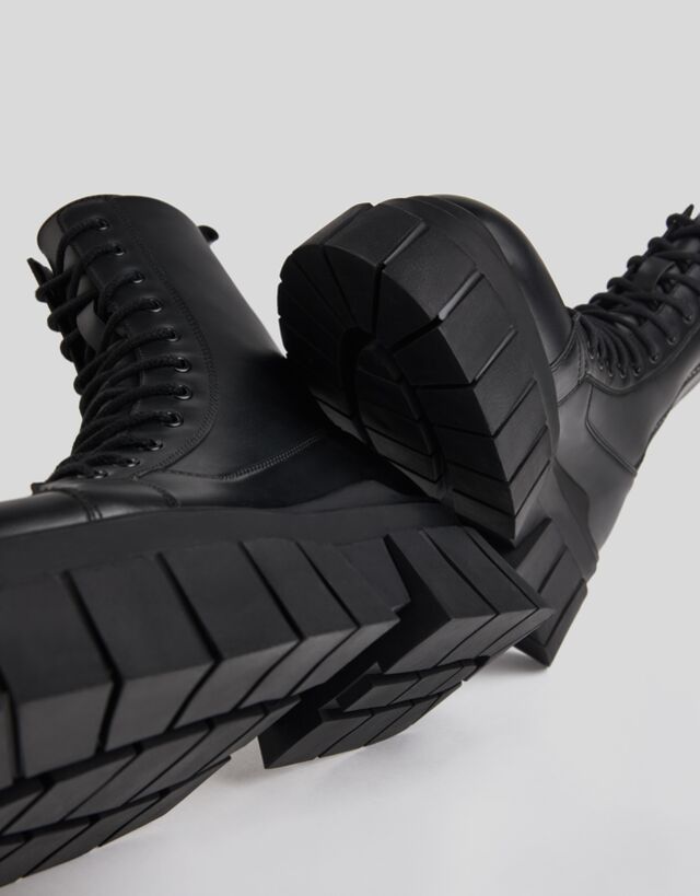 Botas acordonadas suela XL hombre - Ver todo - Hombre | Bershka
