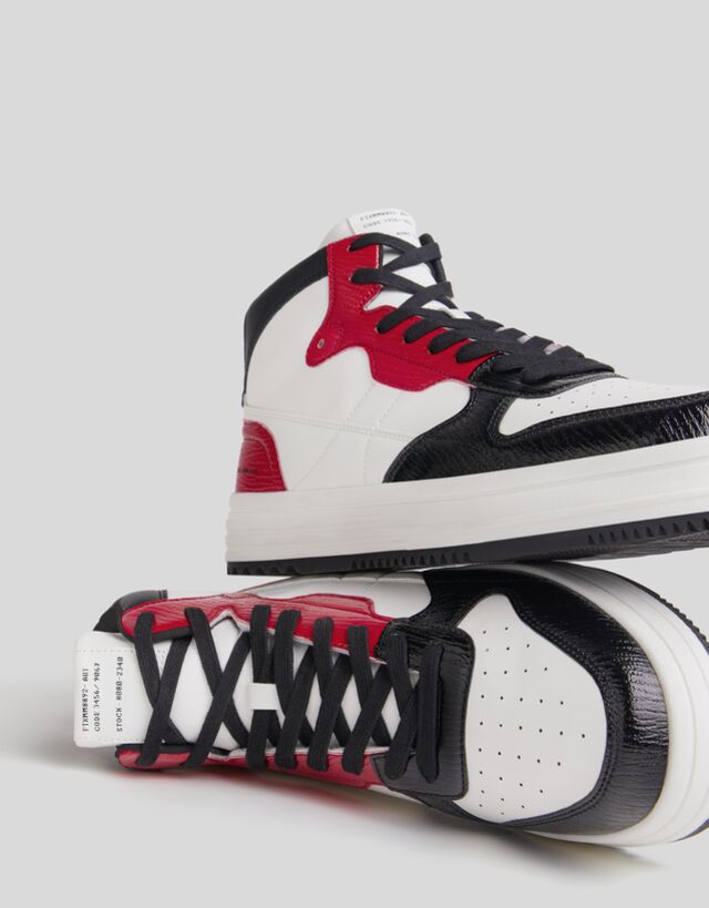 Gecombineerde high-top sneaker voor heren met laklook - Alles bekijken -  Heren | Bershka