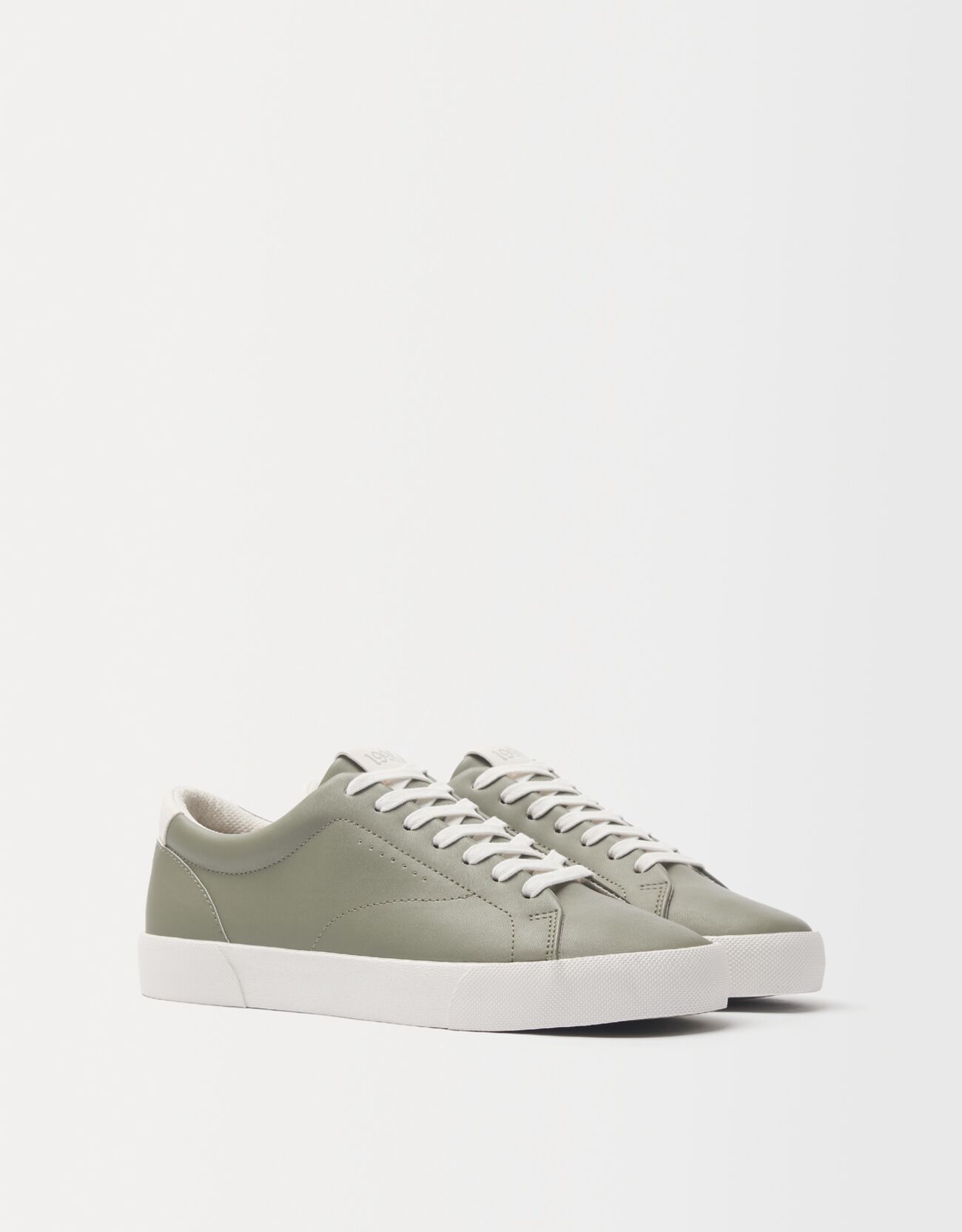 bershka shoes 2022