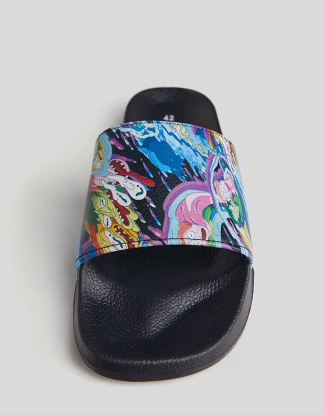Sandalia Rick \u0026 Morty x Bershka hombre - Zapatos - Hombre | Bershka