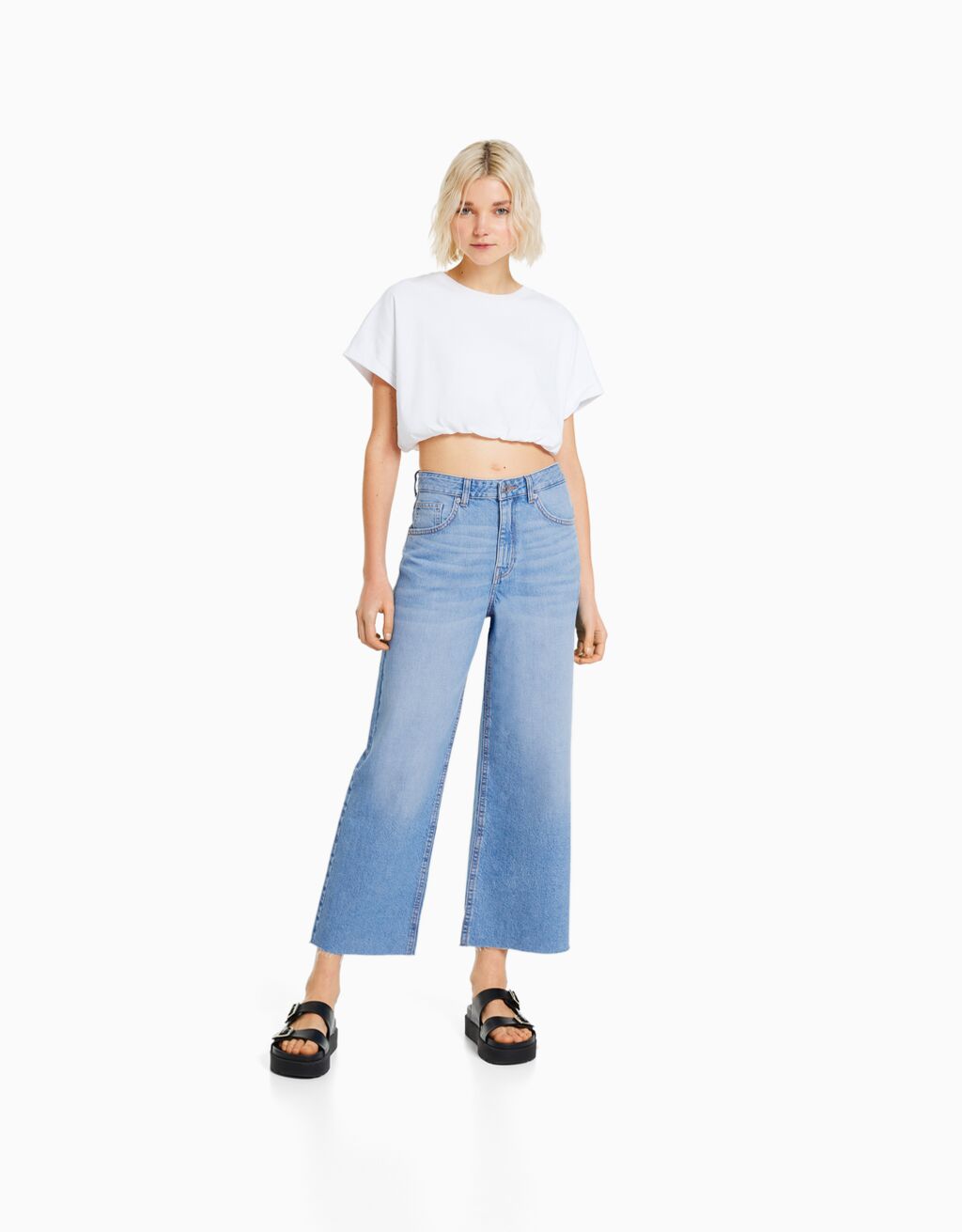 Bershka sales cropped jeans