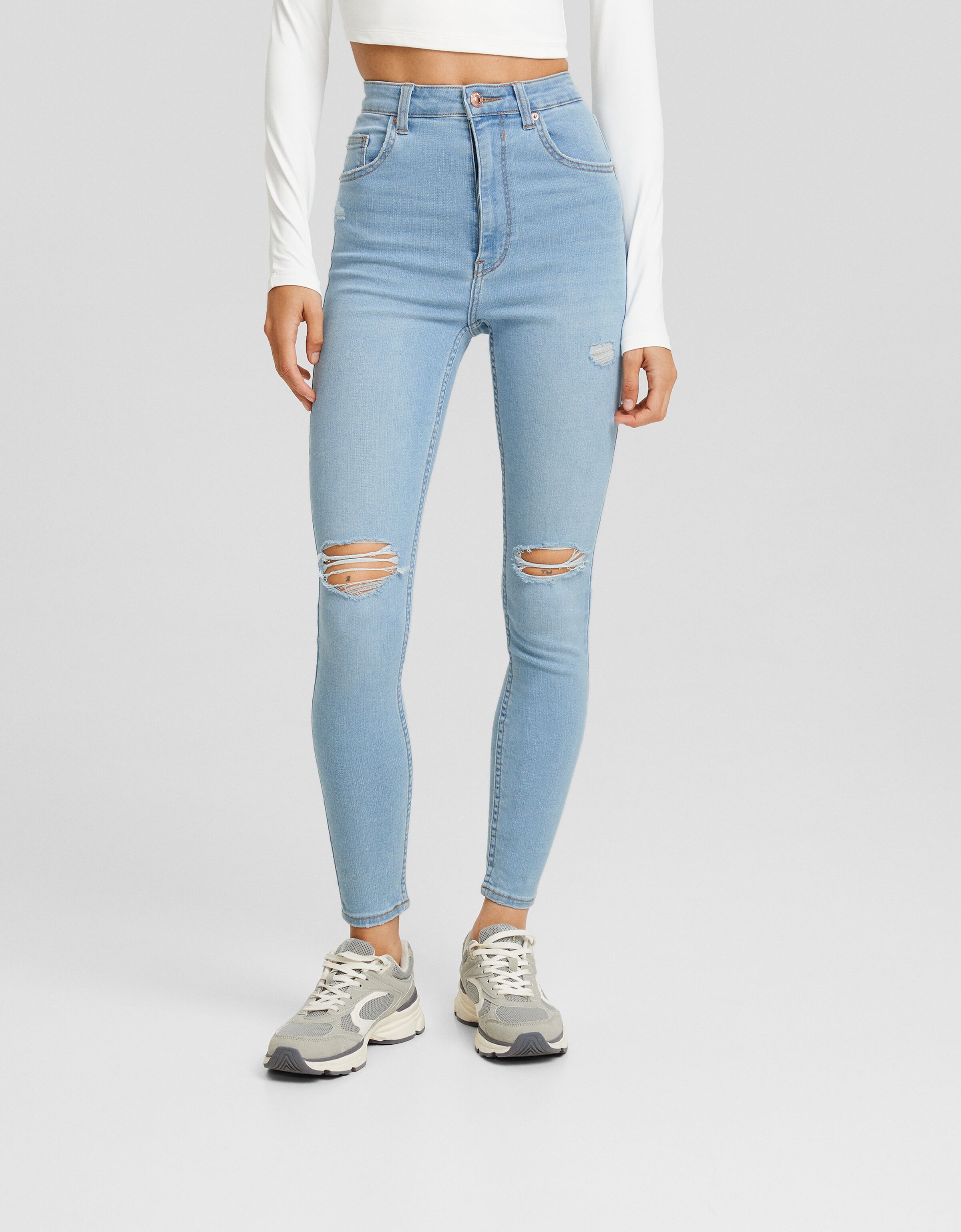 Jeans super high waist skinny rotos BSK Teen Bershka