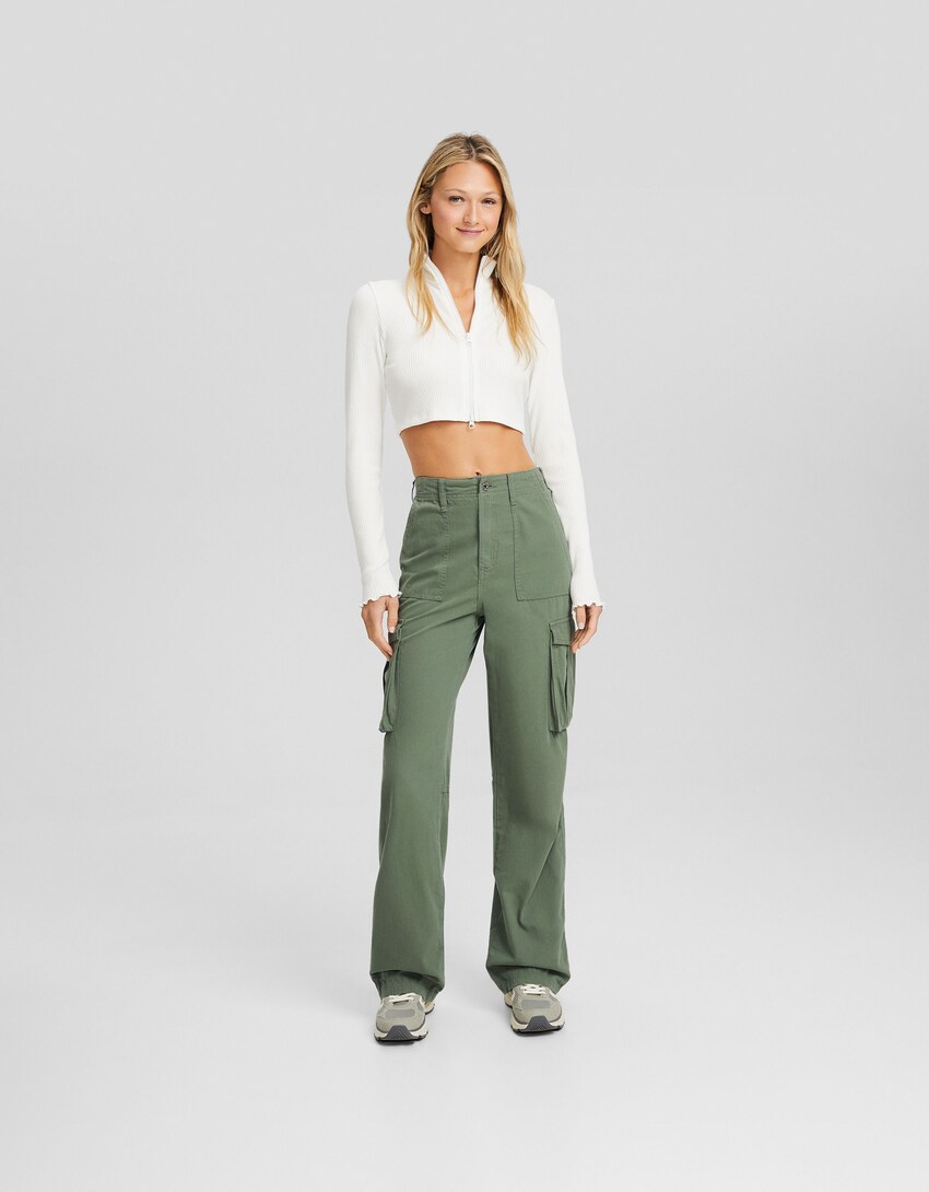Adjustable straight fit cargo pants - Women | Bershka