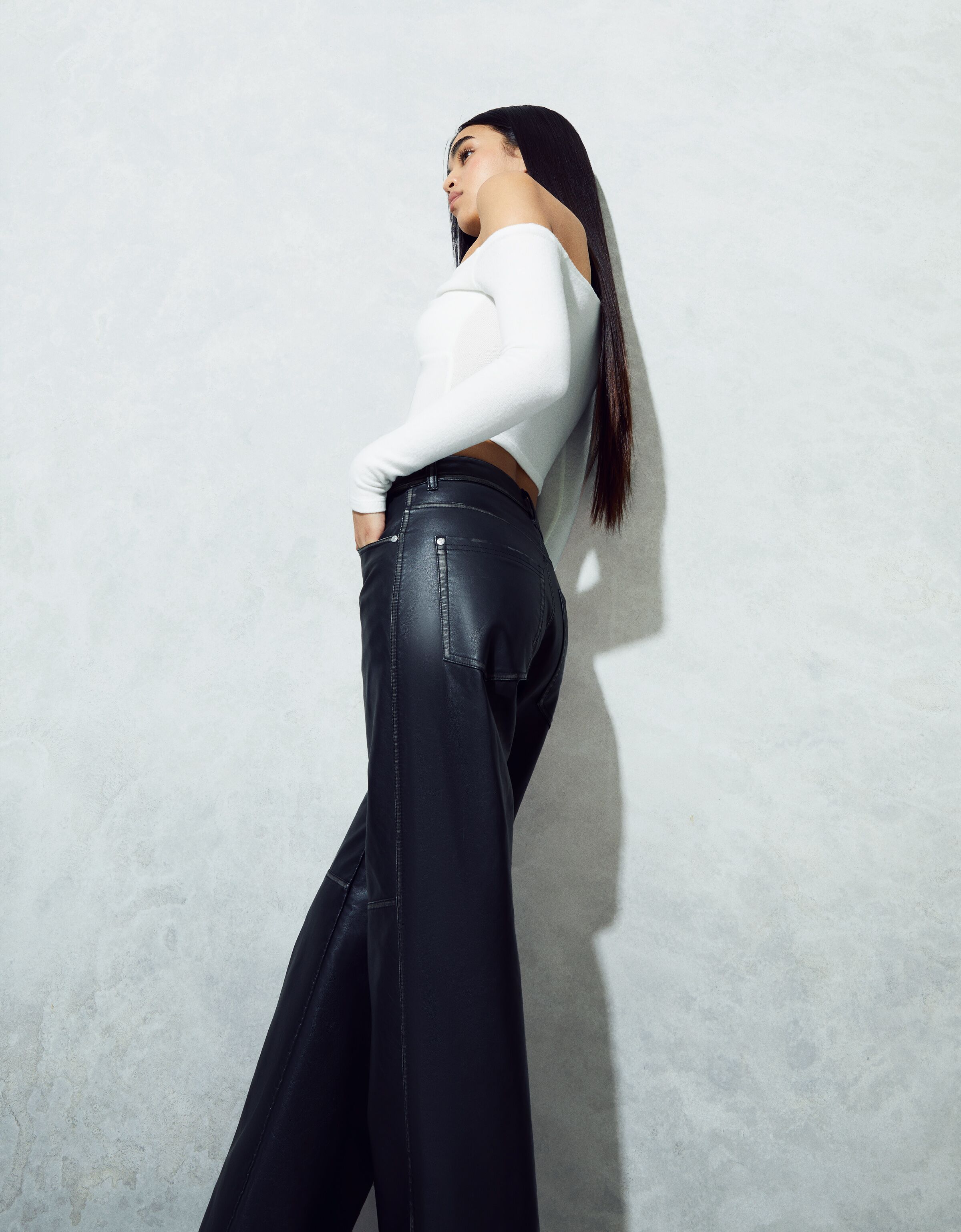 Pantaloni pelle bershka clearance