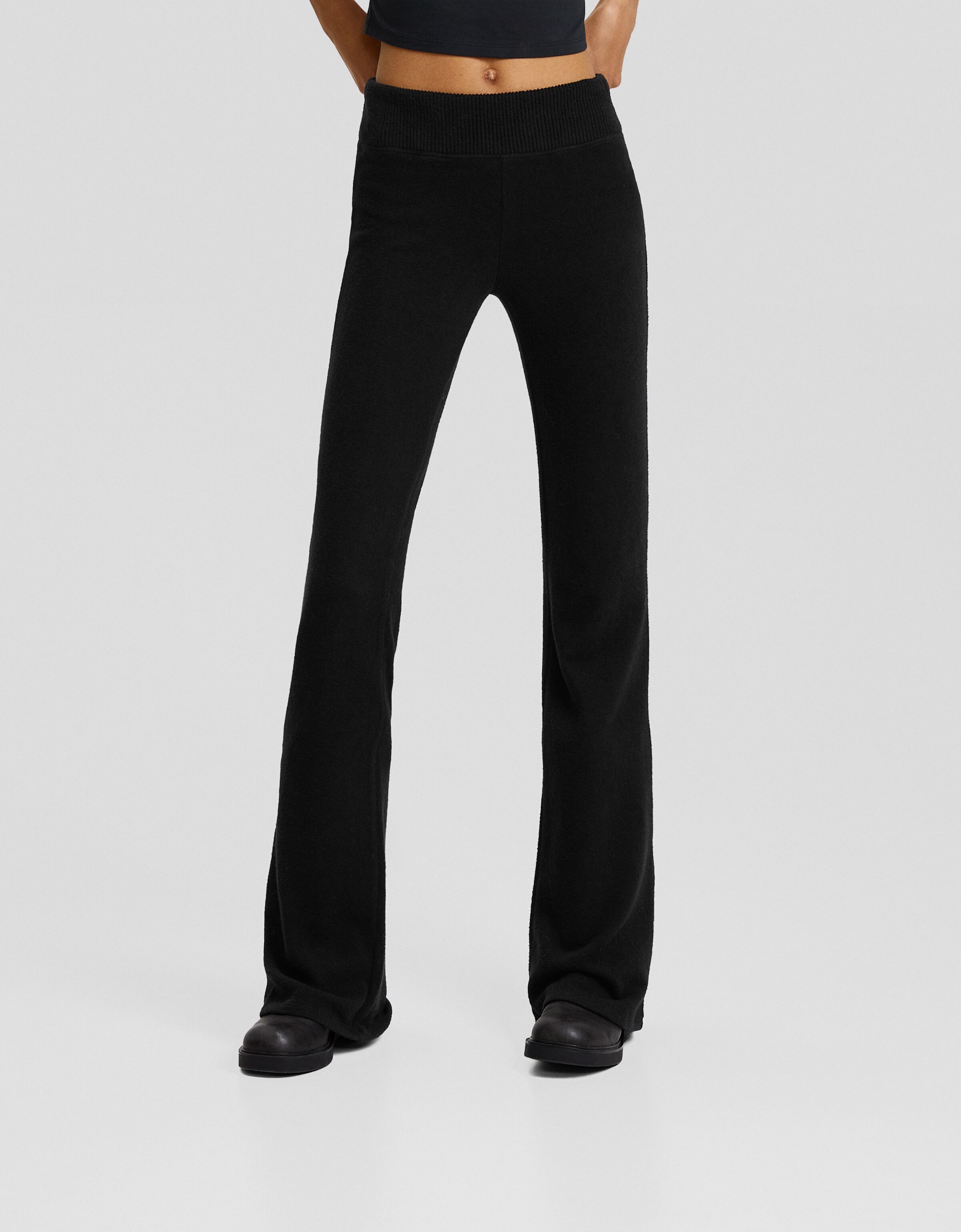 Pantalon flare online bershka