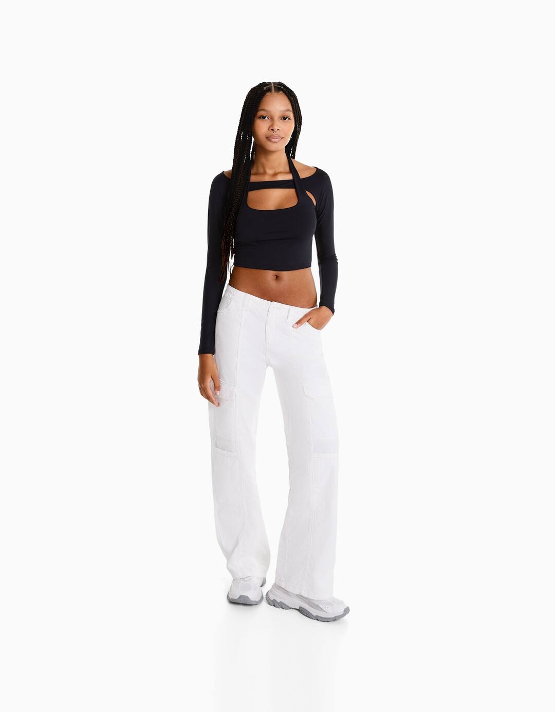 Low-waist cotton cargo trousers with contrast thread