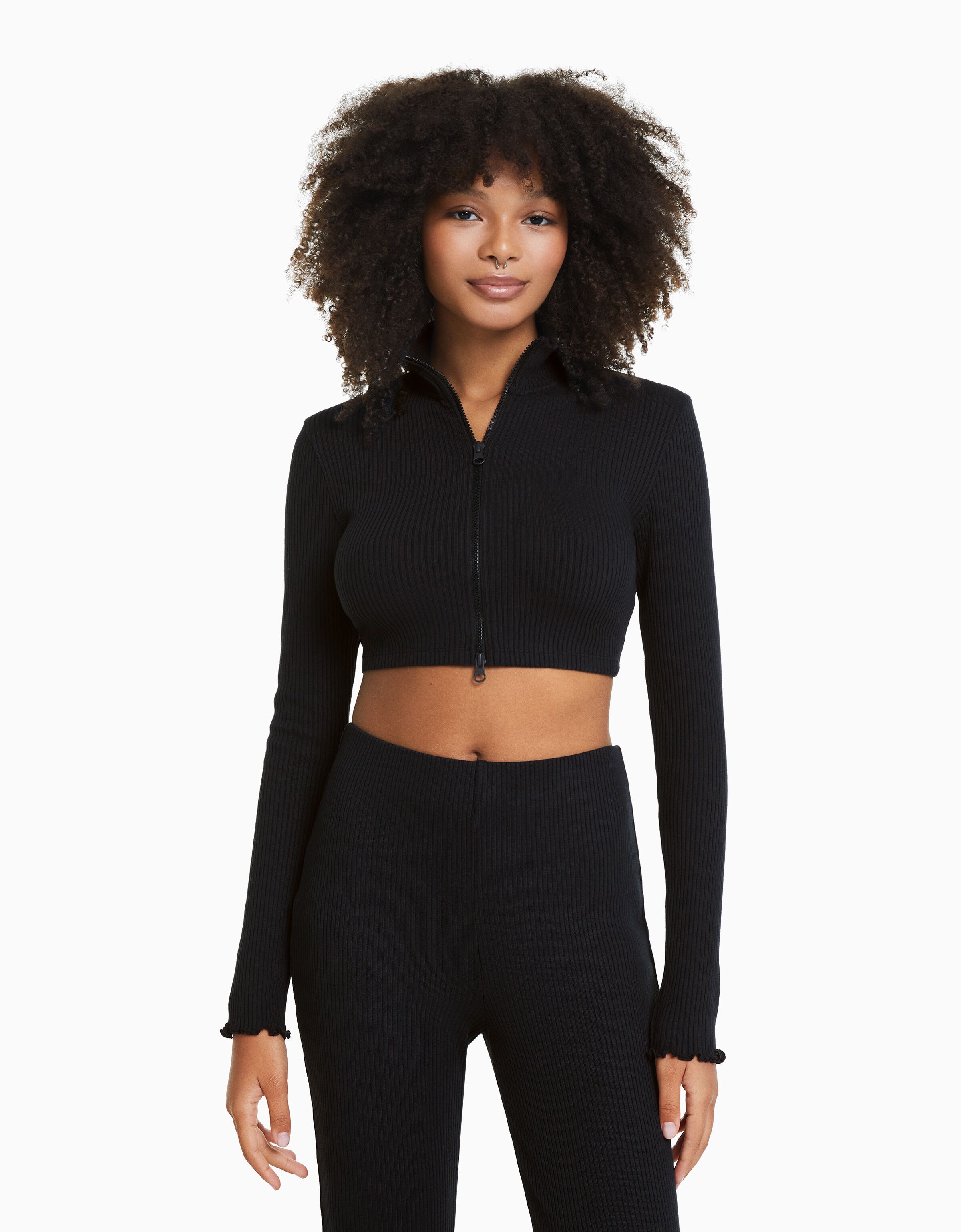 Cropped high neck zip-up cardigan - Women | Bershka