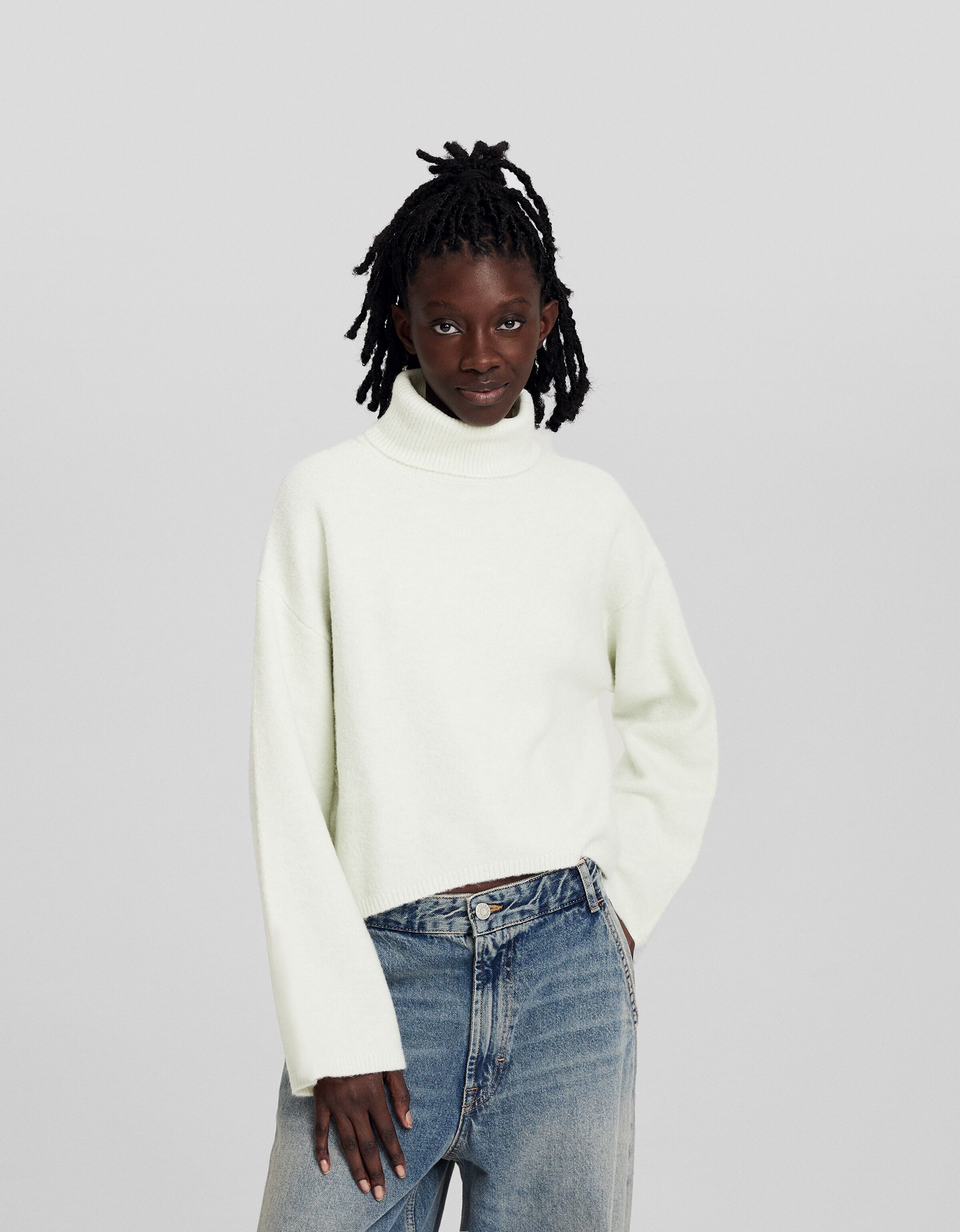 High neck sweater