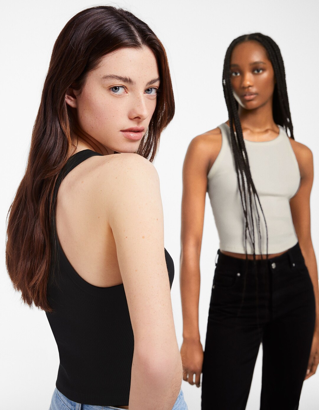 2-pack of sleeveless ribbed tops.