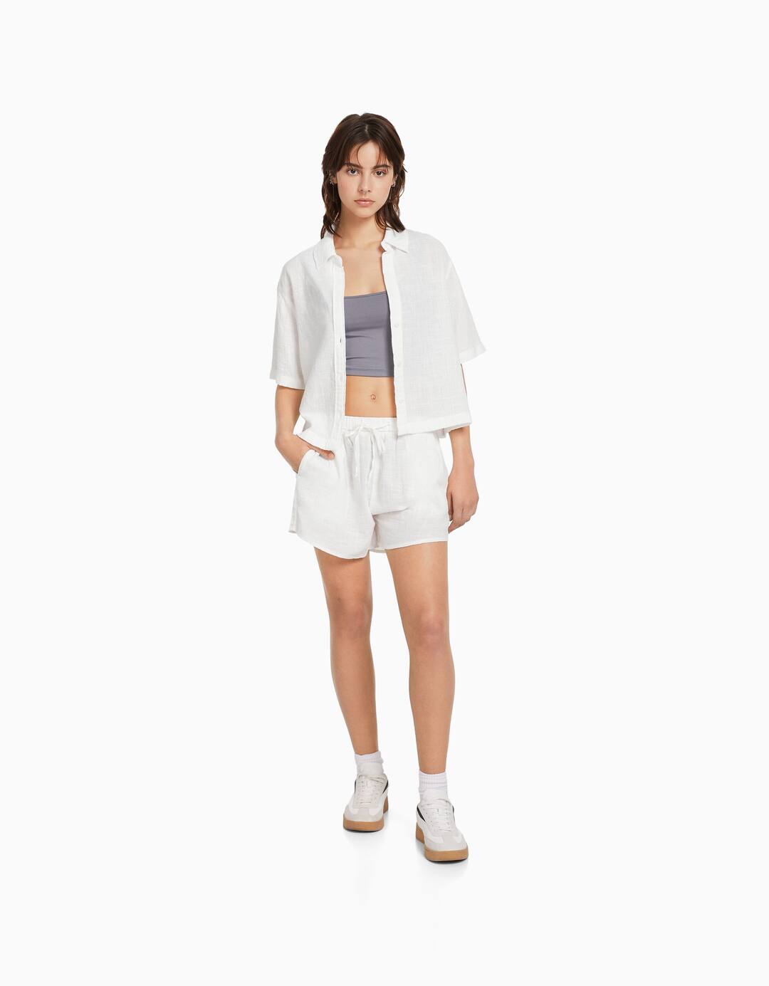 Rustic shorts with shirring