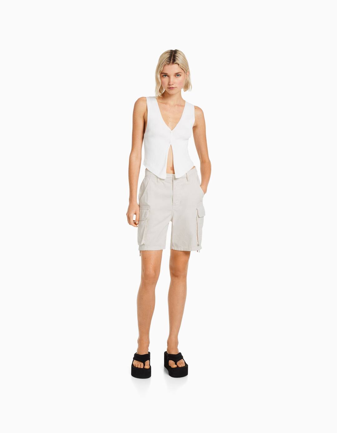 Cotton cargo Bermuda shorts with straps