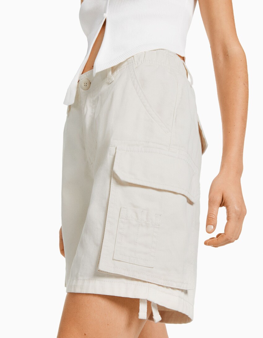 Cotton cargo Bermuda shorts with straps - BSK Teen | Bershka