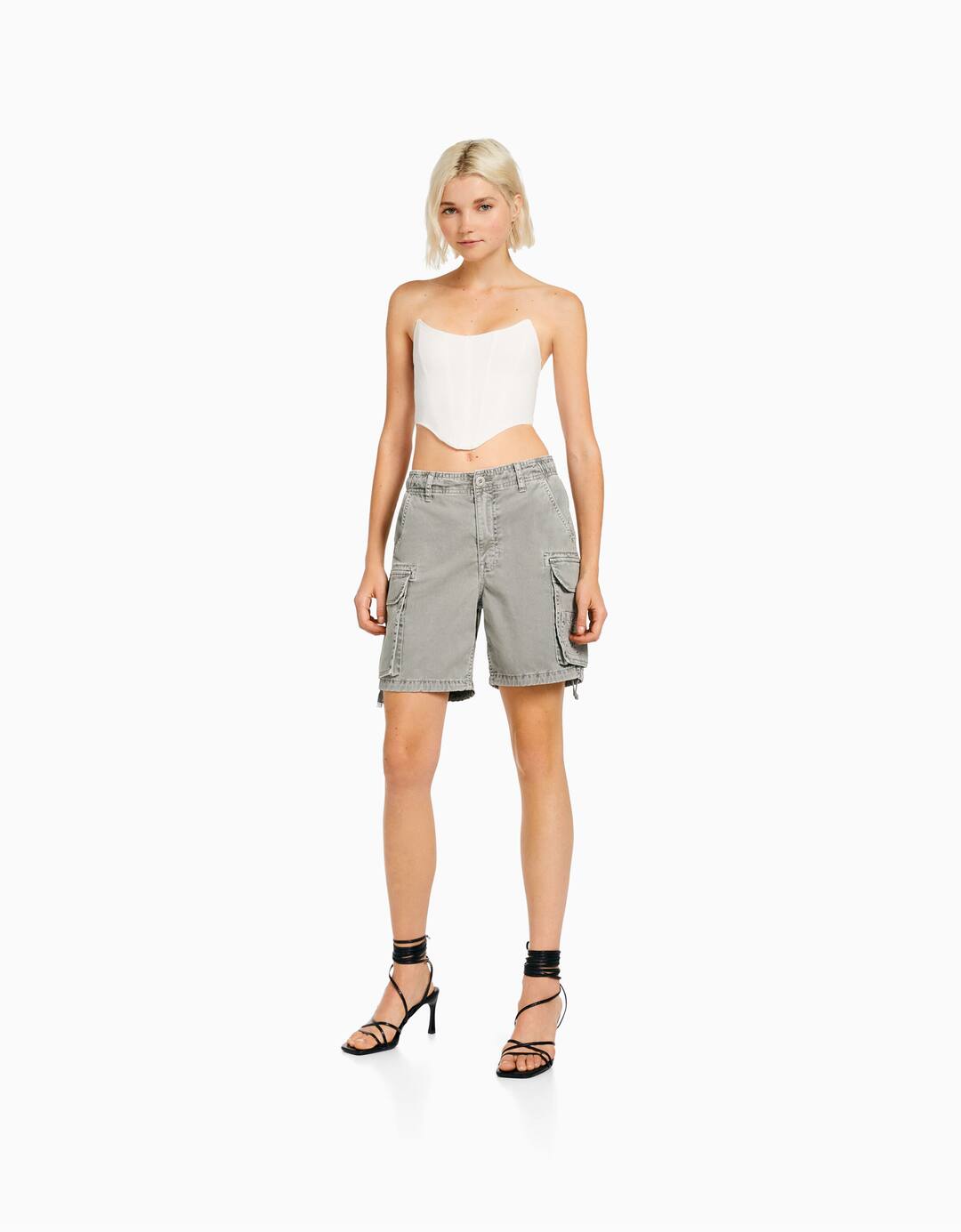 Cotton cargo Bermuda shorts with straps