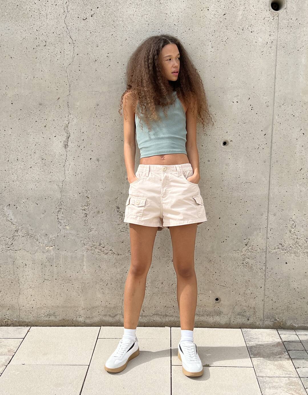 Multi-cargo cotton shorts