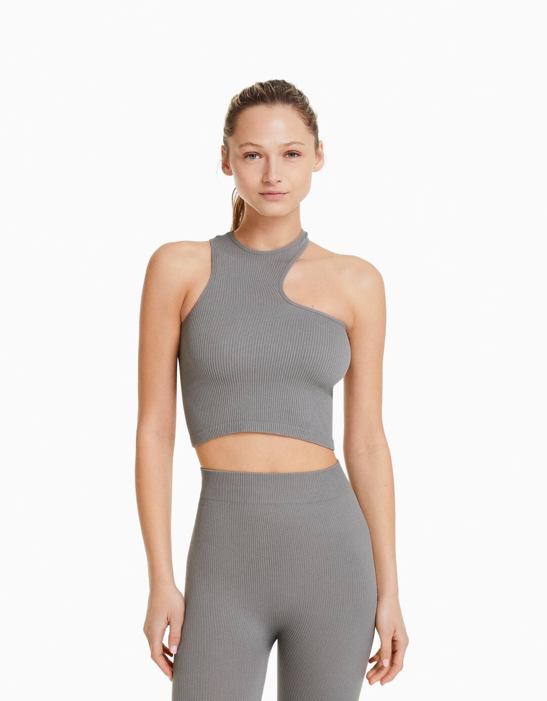 Sleeveless seamless asymmetric top