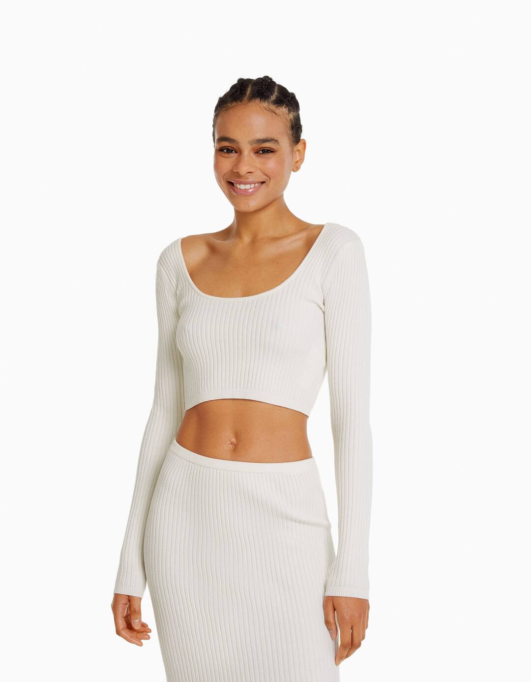 Cropped sweater with low-cut neckline