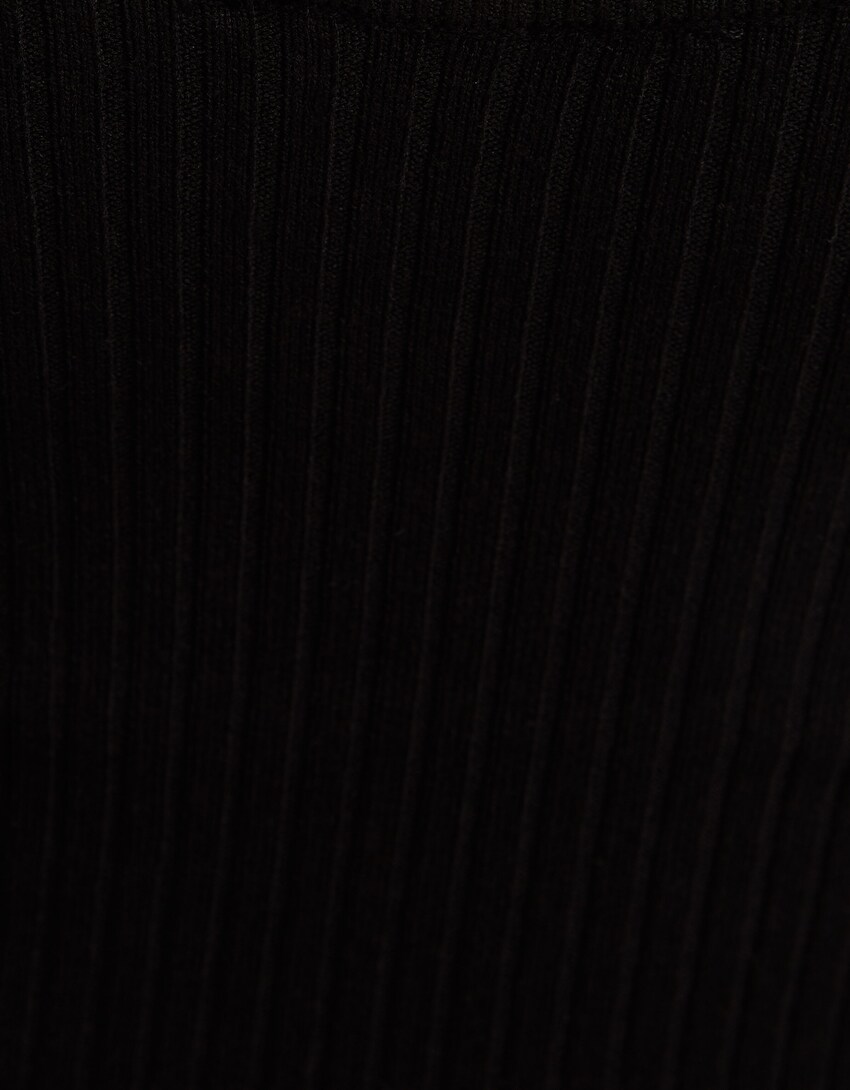 Sweater cropped decote-Preto-5