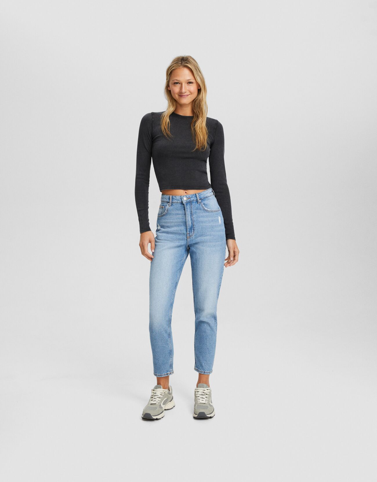 Slim mom jeans cheap bershka