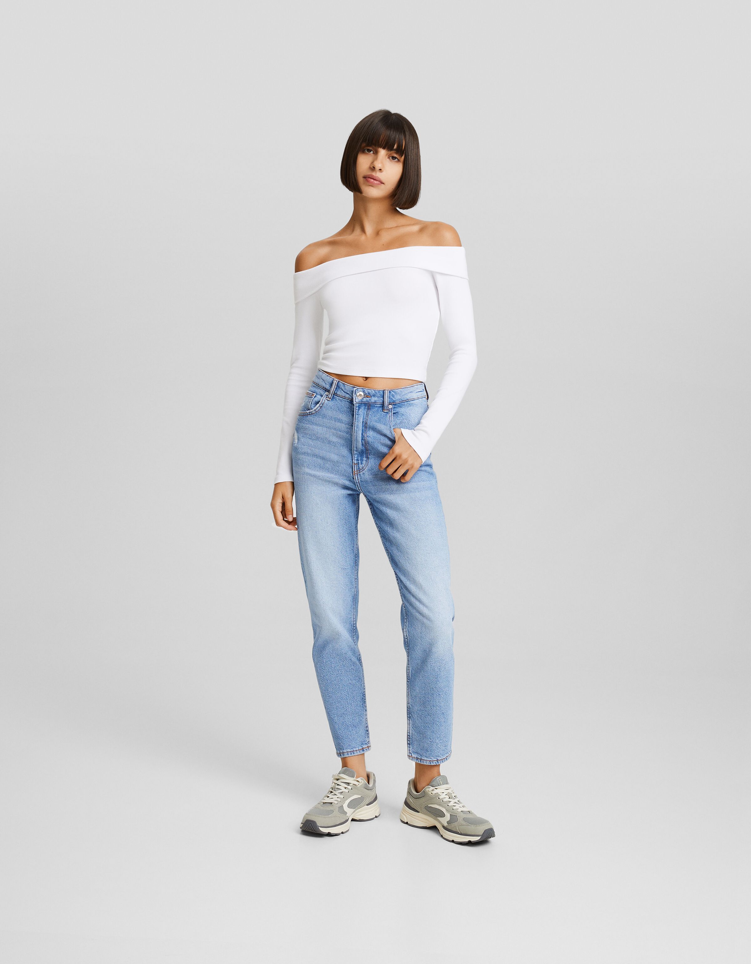 Bershka high best sale waist mom jeans