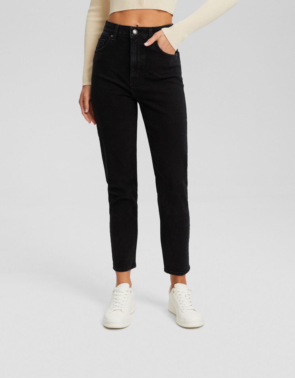 Pantalones mom fit best sale bershka