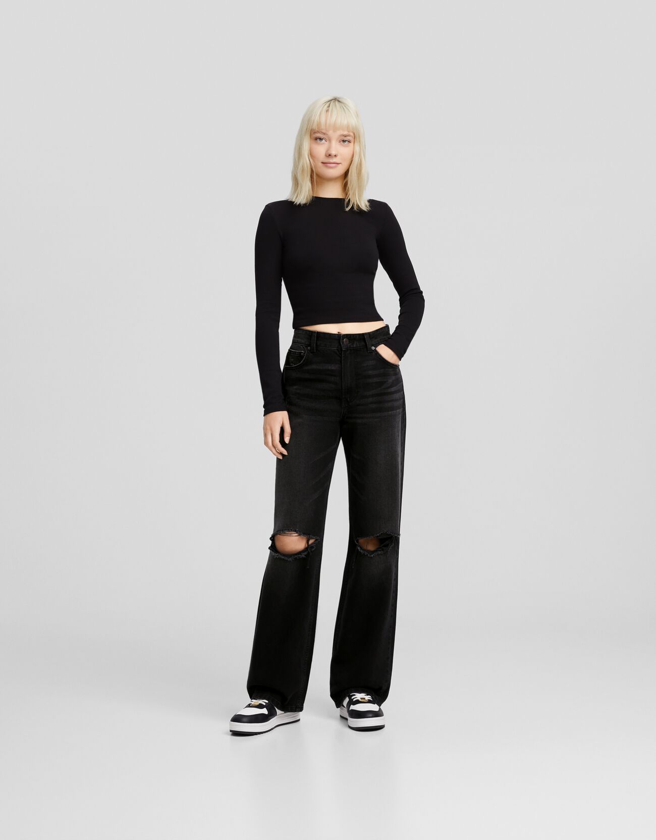Bershka two tone 90s mom jeans in blue - ShopStyle