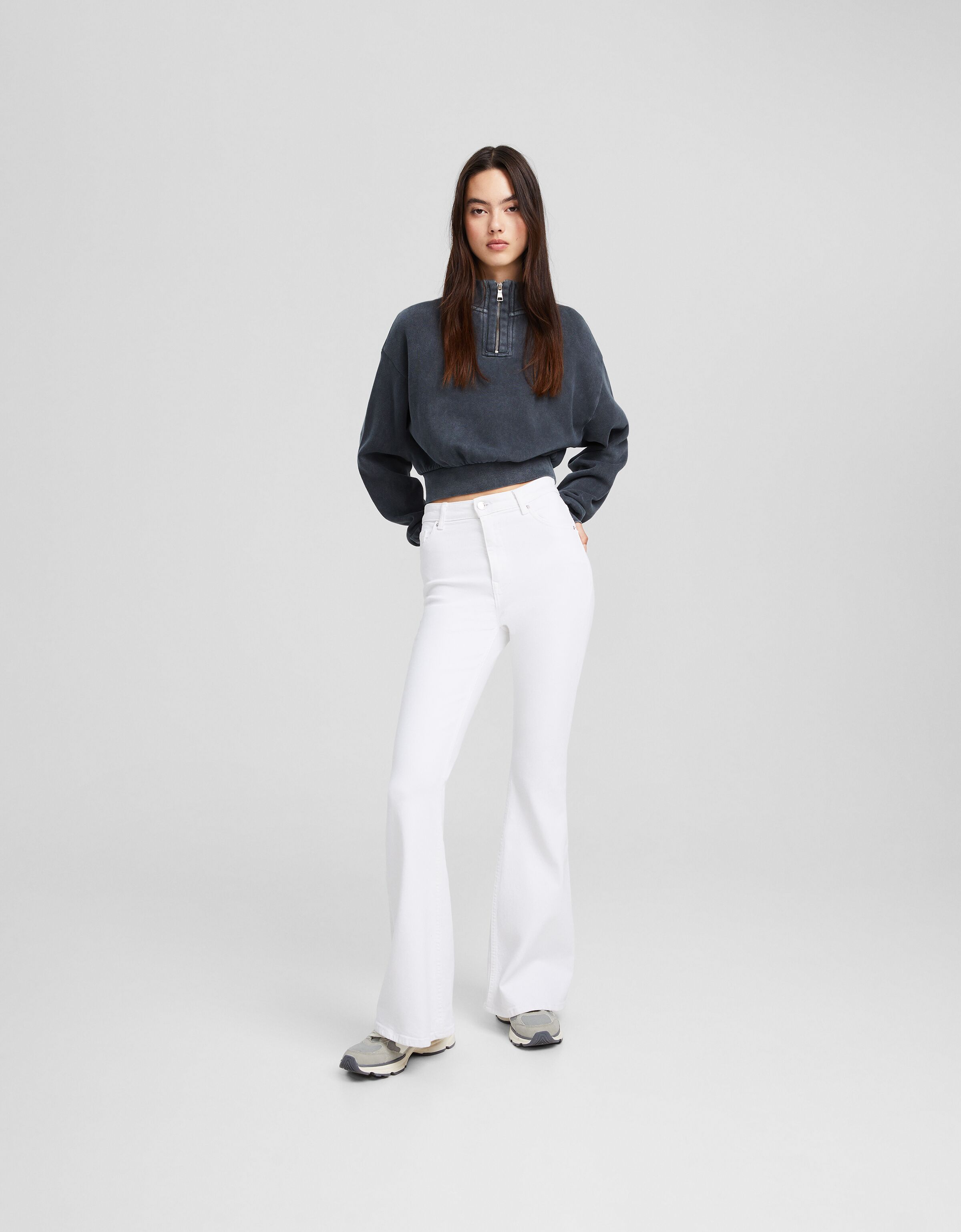 Bershka 2024 pantalon campana