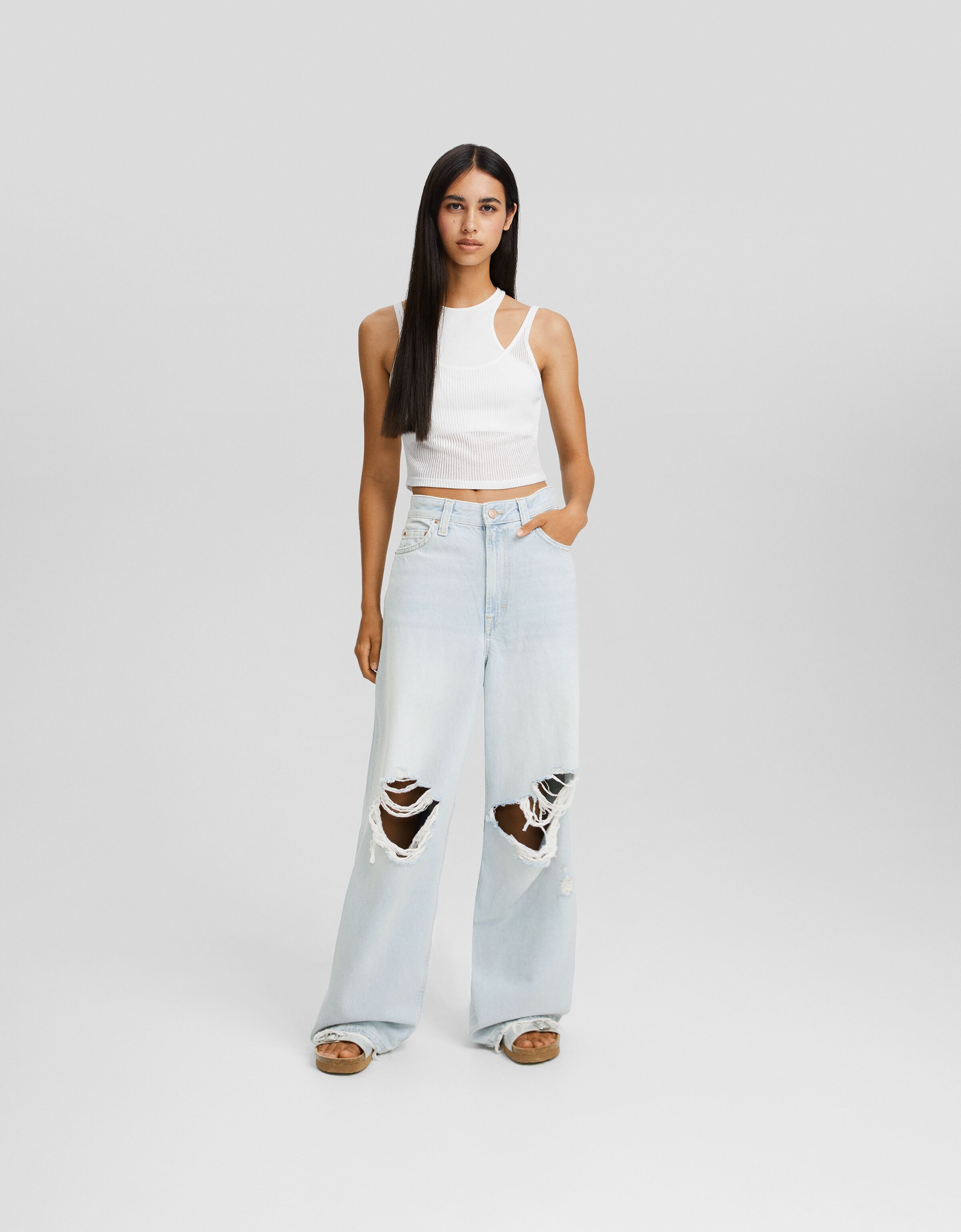 Faded ripped super baggy jeans - Pants - Women | Bershka