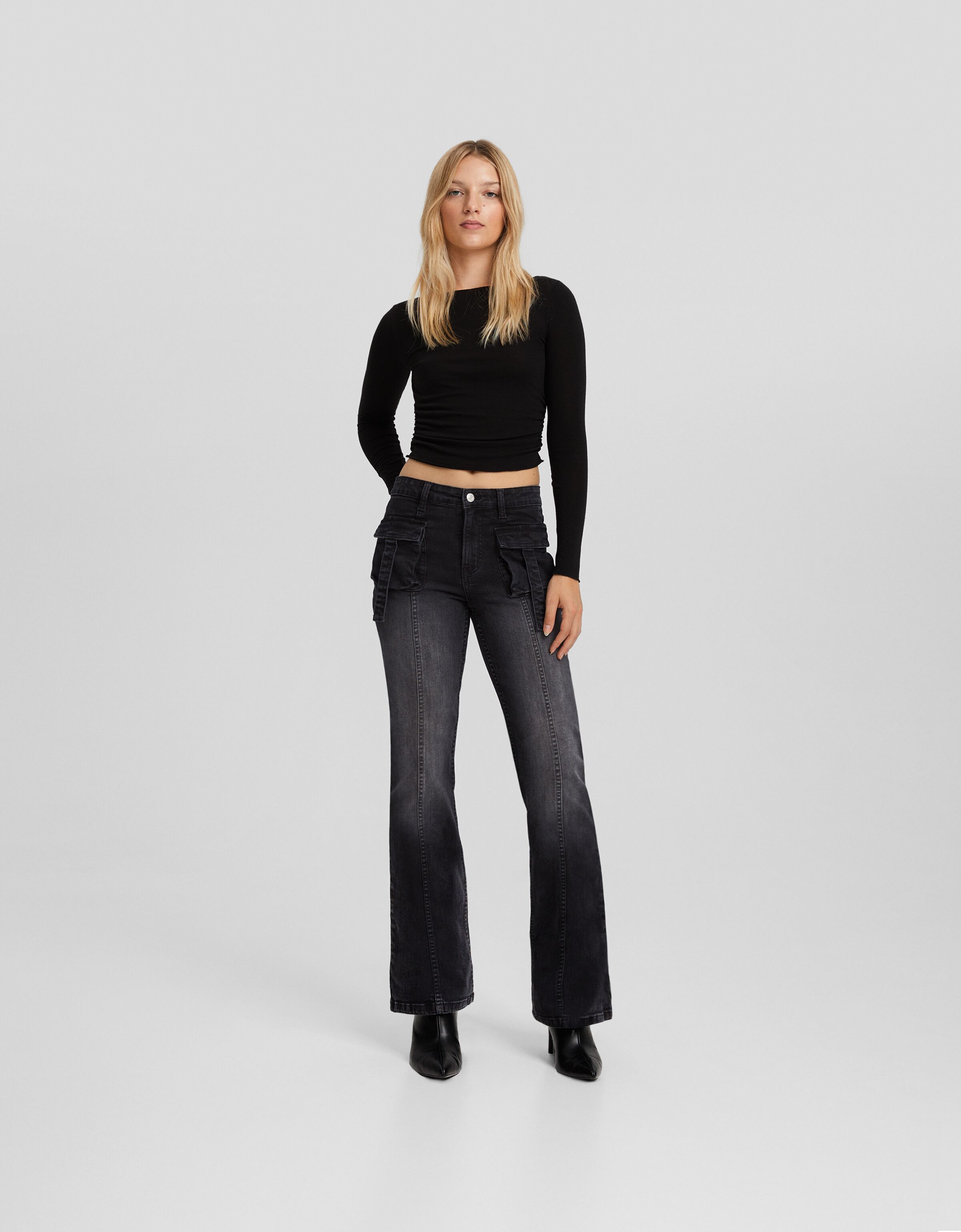 Flared cargo jeans - Women | Bershka