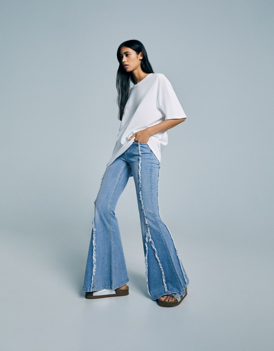 بنطال جينز جرسي طراز السبعينيات