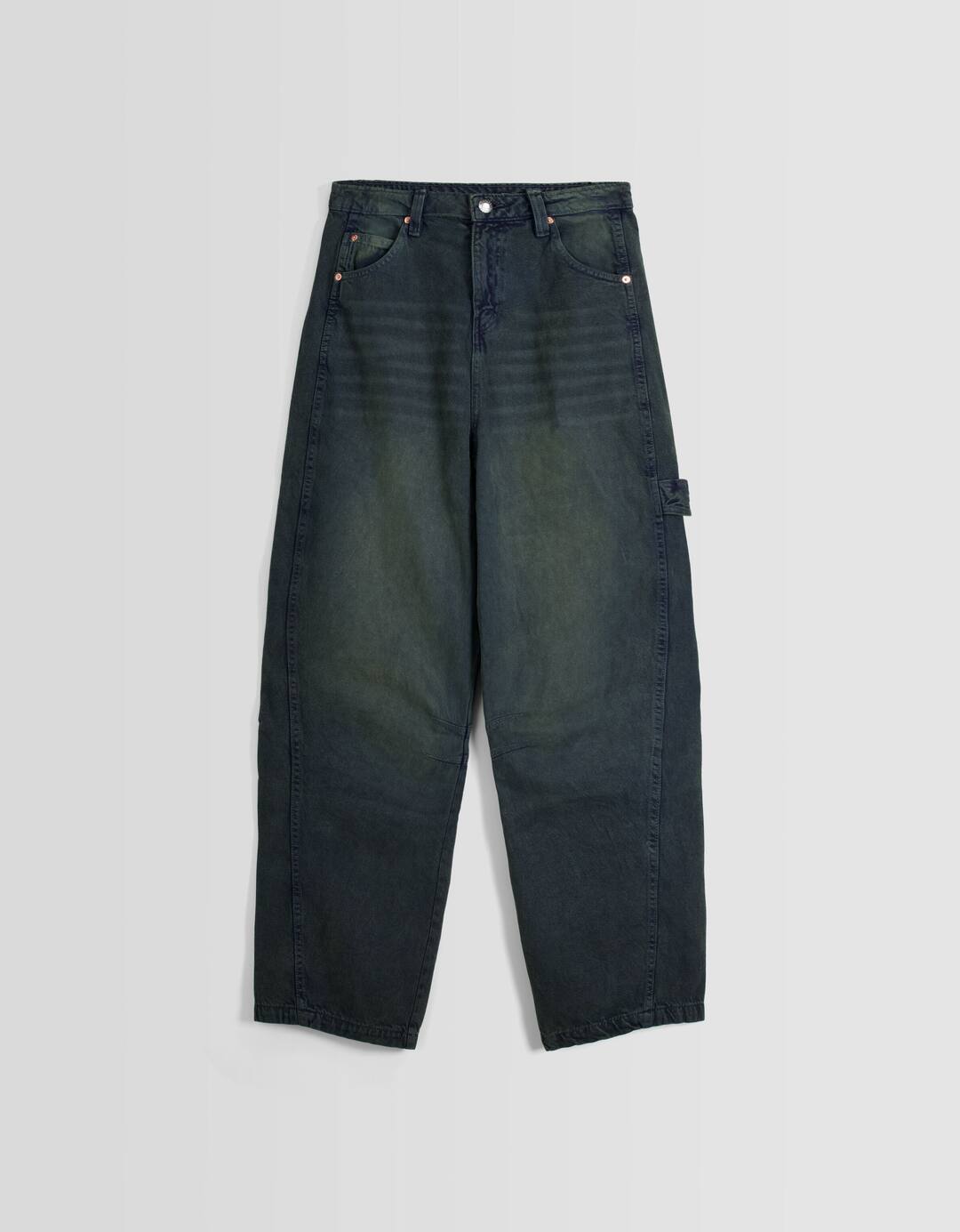 Pantalón skater fit detalle carpenter