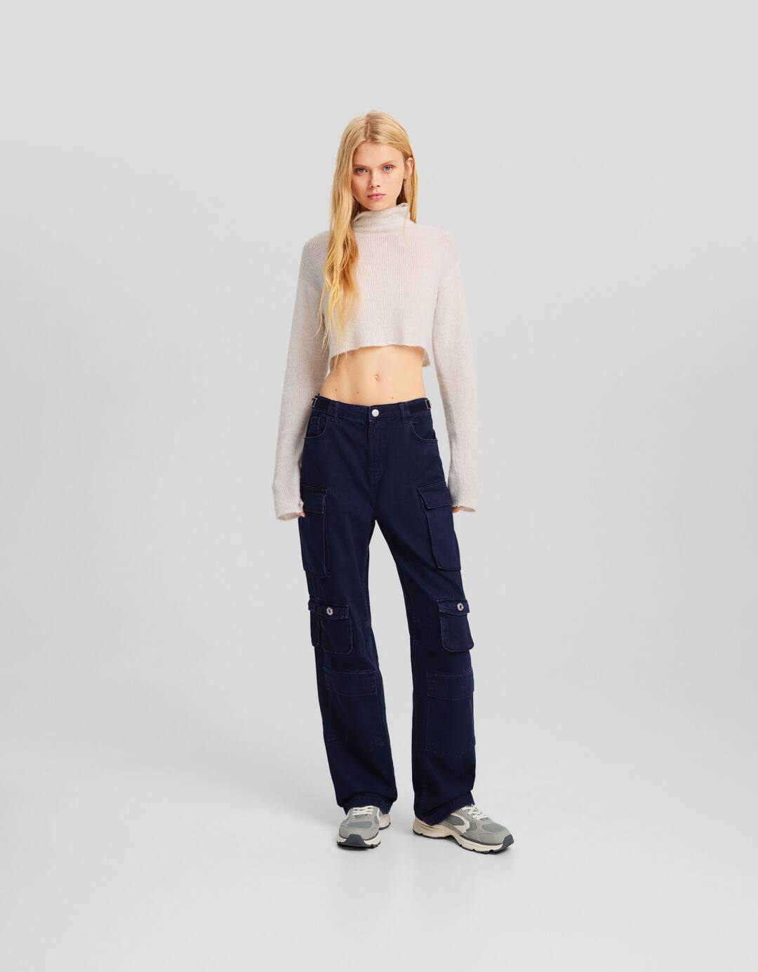 Pantalón cargo multipocket sarga
