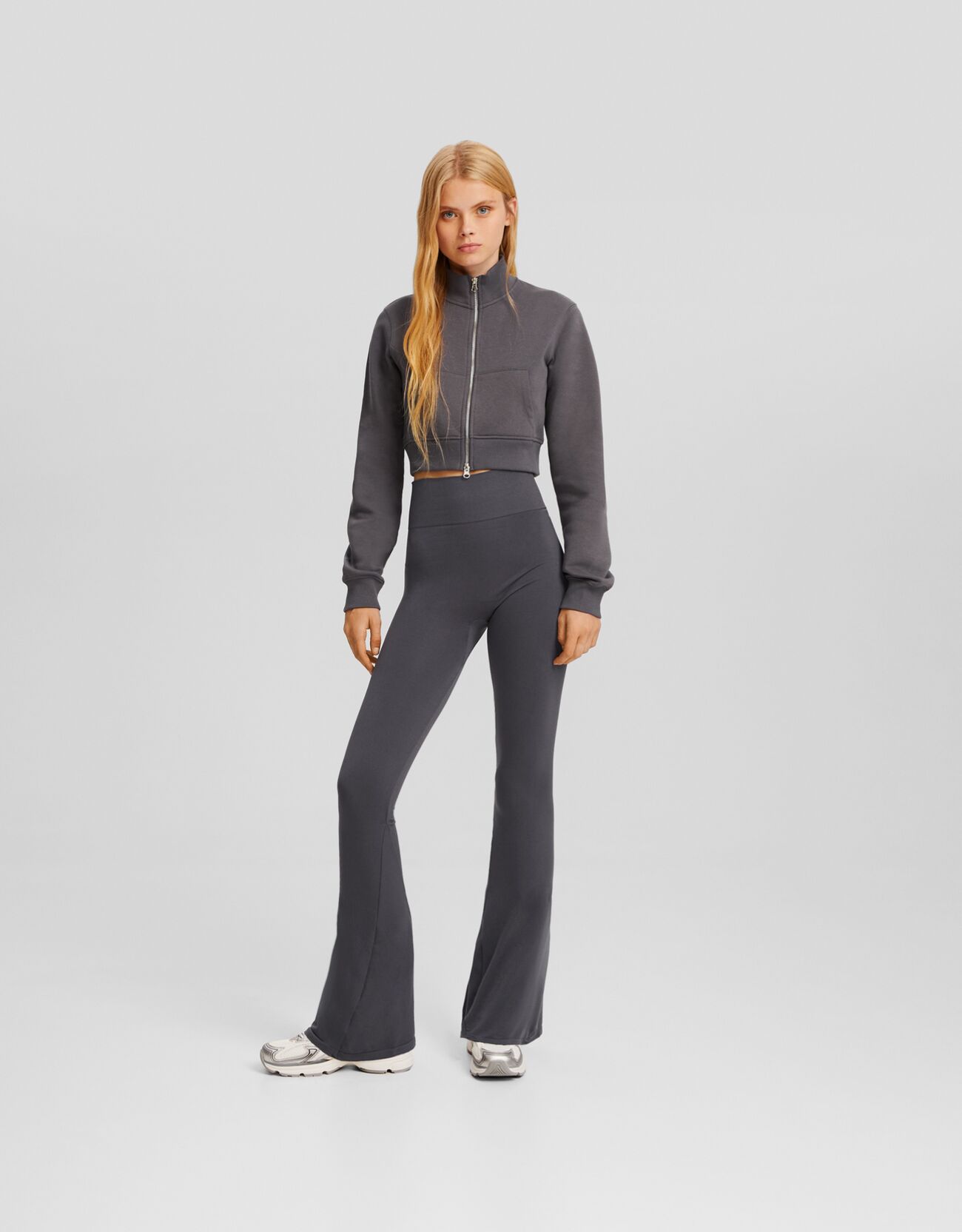 Bershka hotsell flared legging